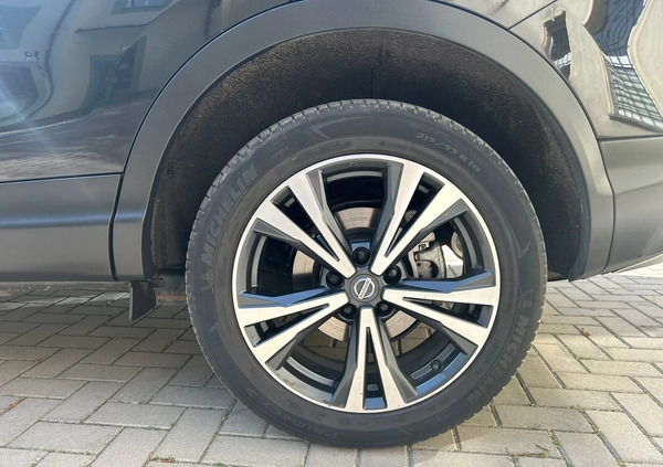 Nissan Qashqai cena 66500 przebieg: 32924, rok produkcji 2017 z Prudnik małe 254
